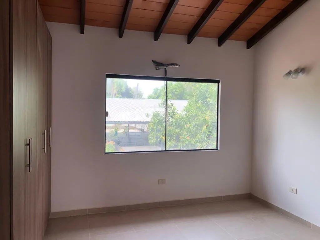 VENDO DUPLEX LUQUE ZONA RAKIURA COD 3473 — foto 3