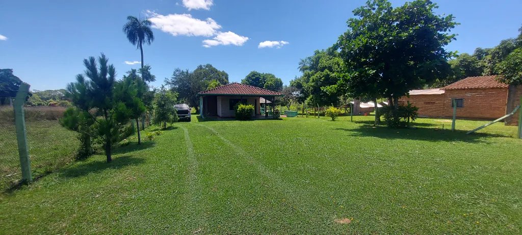 VENDO HERMOSA CASA QUINTA EN AREGUA — foto 2