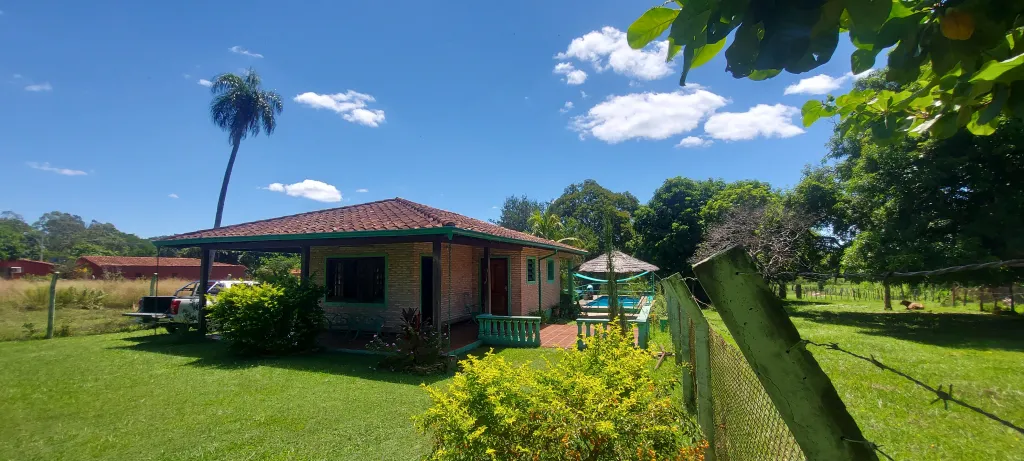 VENDO HERMOSA CASA QUINTA EN AREGUA — foto 3
