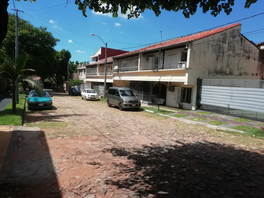 Vendo duplex en el barrio virgen del huerto Asunción — foto 2