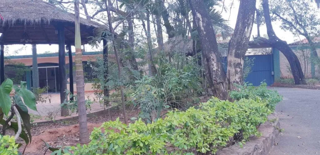 EN VENTA HERMOSO TERRENO DE 1.350M2 EN ESQUINA. — foto 2