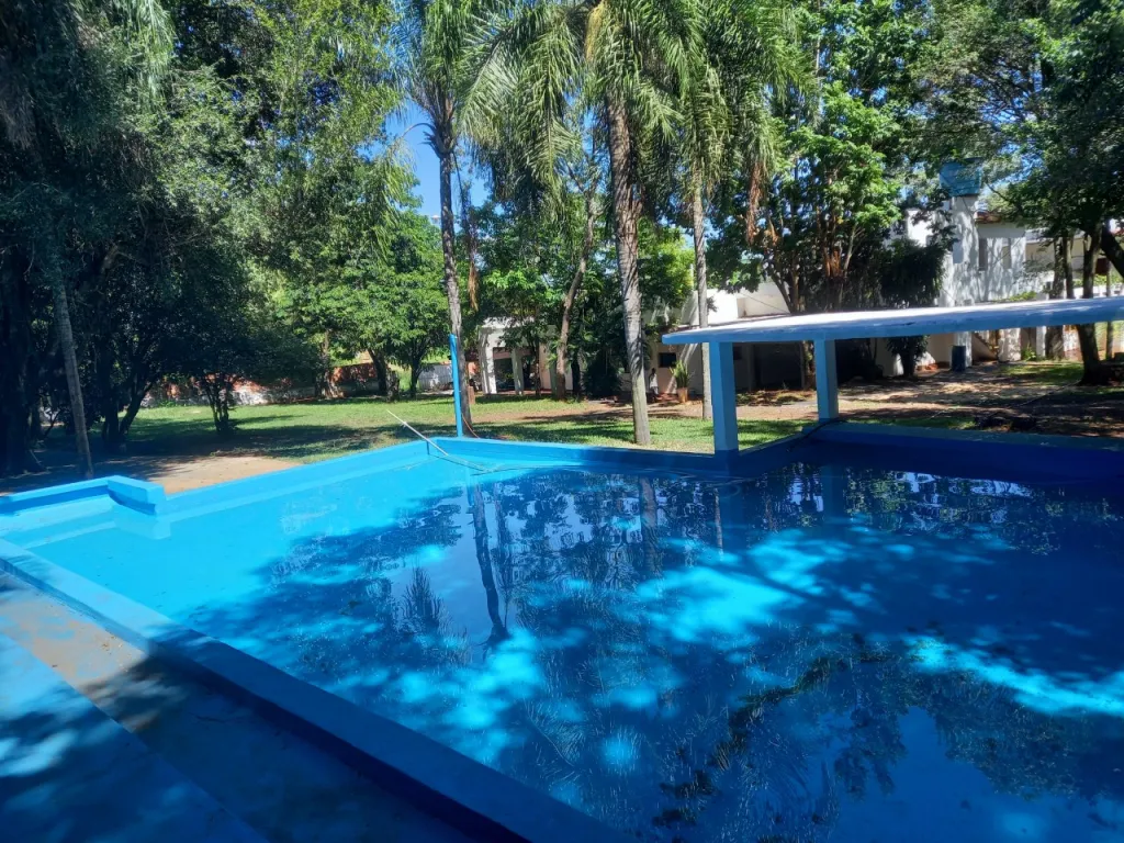 CASA QUINTA CON PISCINA EN ENCARNACION. — foto 2