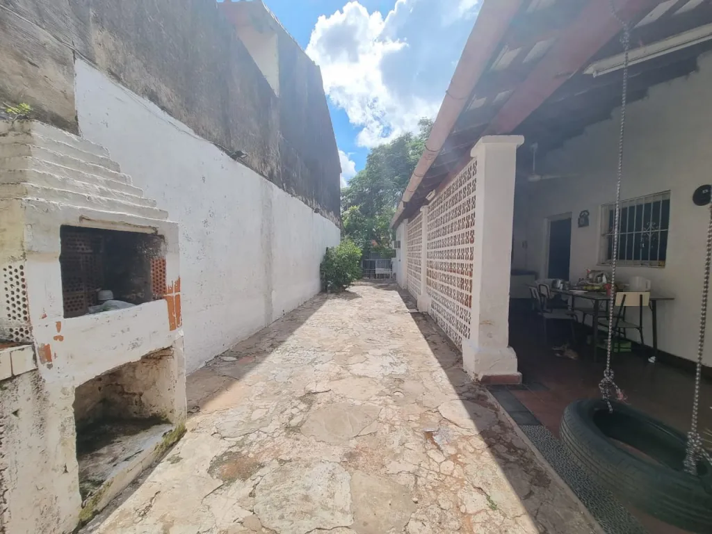 Vendo propiedad a reciclar a pasos del Centenario — foto 2