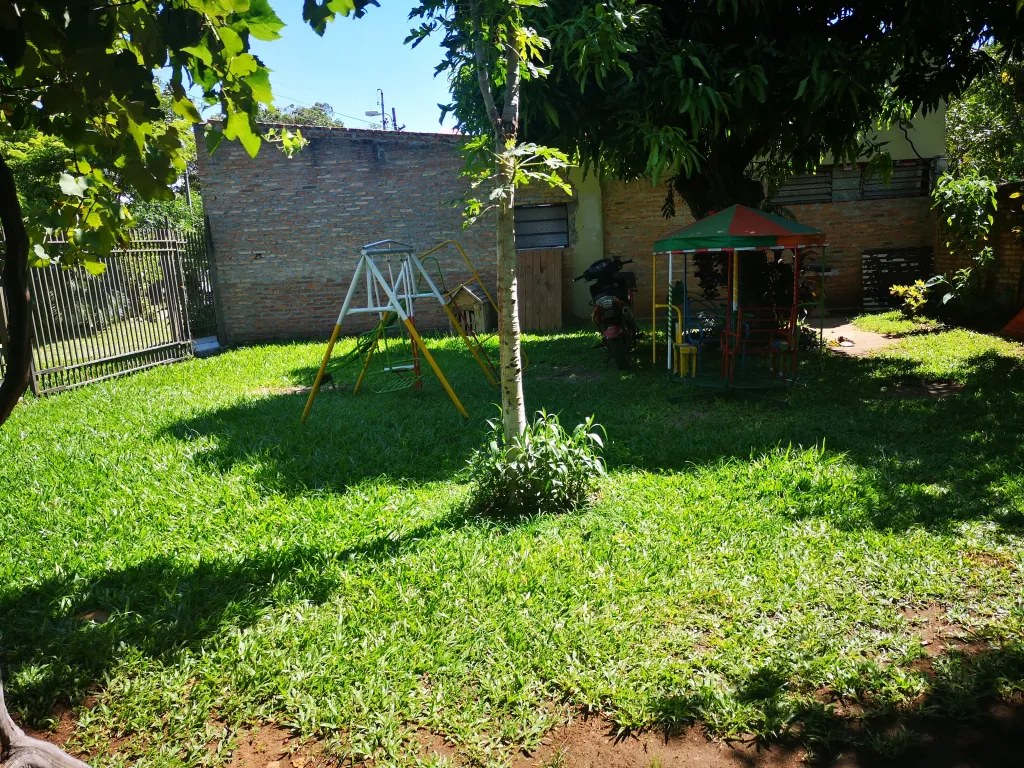 Vendo casa en Coronel Oviedo a una cuadra de la ruta Dr. Blas Garay — foto 2