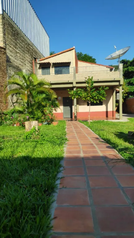 REMATO CASA DE 2 PISOS EN LAMBARÉ — foto 2