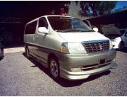 VENDO TOYOTA GRAND HIACE - AÑO 2000 - REC IMPORT - FULL EQUIPO - ANTAR AUTOMOTORES !