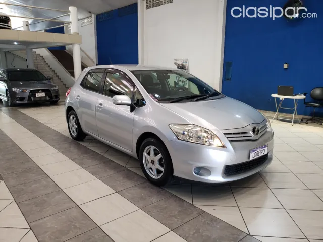 Toyota Auris 2010 — foto 3