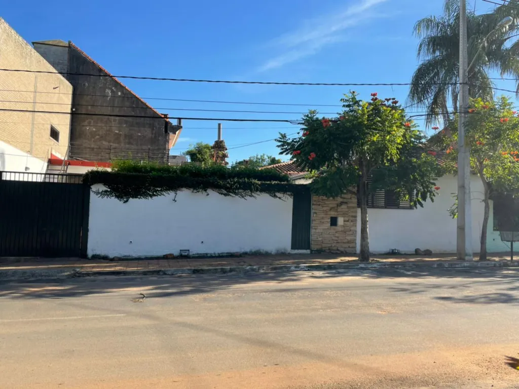 VENDO CASA CON DEPOSITO EN LAMBARE — foto 2
