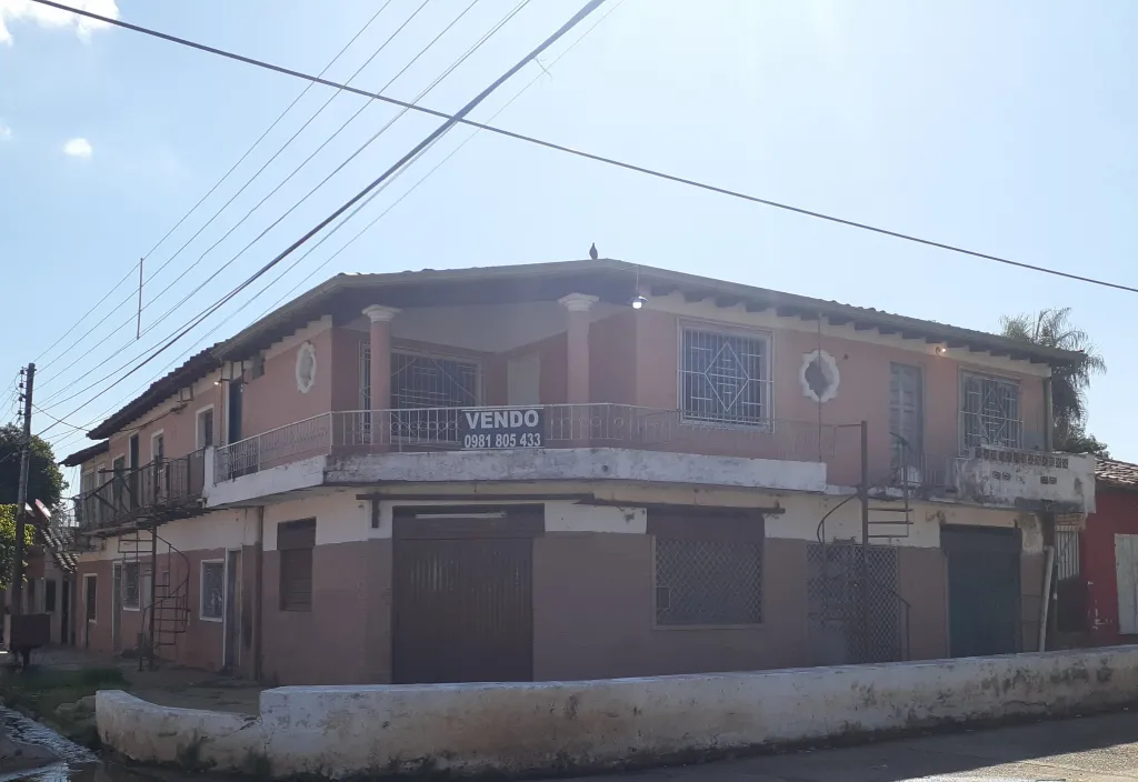VENDO PROPIEDAD TOTALMENTE CONSTRUIDA EN BARRIO TERMINAL- ASUNCIÓN — foto 2