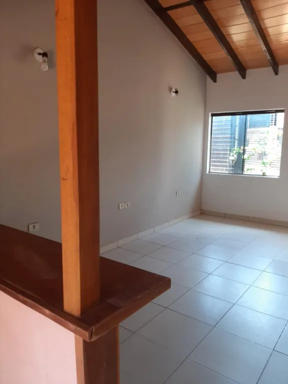 Vendesi duplex en optima condiciones ubicato a min de dyalana y shopping pinedo en laurelt — foto 2