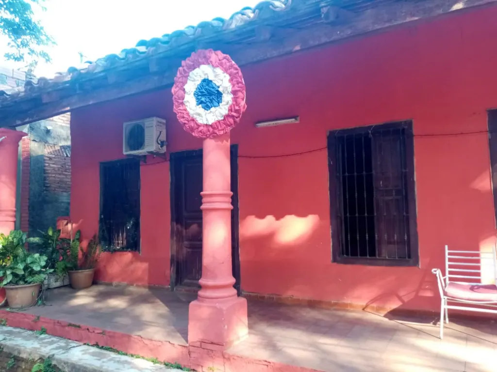 Casa Estilo Colonial en centro mismo Capiata!!!! — foto 2
