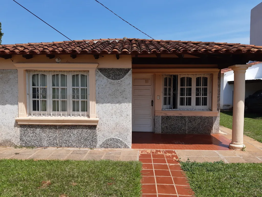 VENDO 2 CASAS EN UN LOTE, SAN LORENZO, A 100 M DE AV. MANUEL ORTIZ GUERRERO, V. INDUSTRIAL — foto 2
