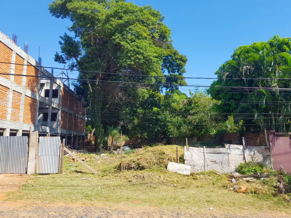 EN VENTA TERRENO EN ASUNCIÓN - Barrio Mcal. Estigarribia — foto 2