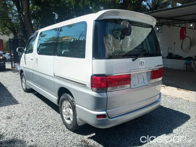 Toyota Regius Año 99 2003 — foto 6