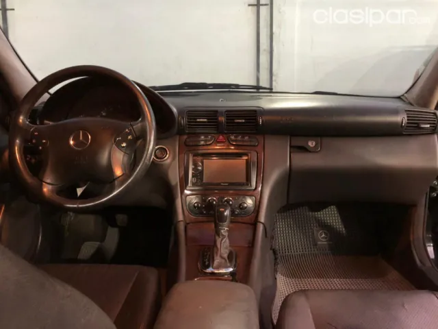 Mercedes-Benz Año 2002 — foto 6