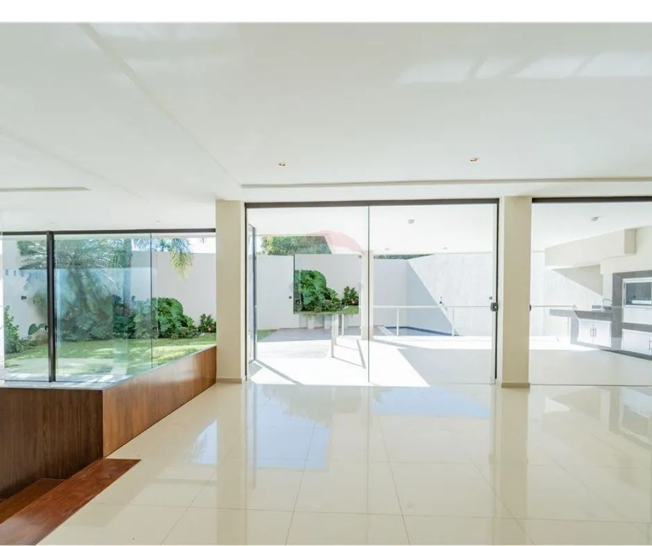 Venta Residencia Premium en Pleno Villa Morra 880,000 USD — foto 3