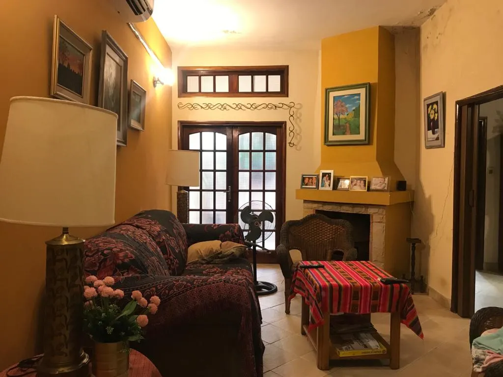 VENDO CASA DE 5 DORMITORIOS (BARRIO PINOZÁ) — foto 3