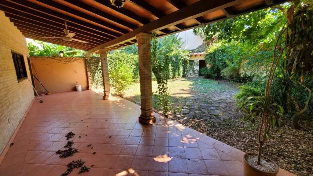 Alquiler de Casa en Barrio Mburucuya. — foto 3
