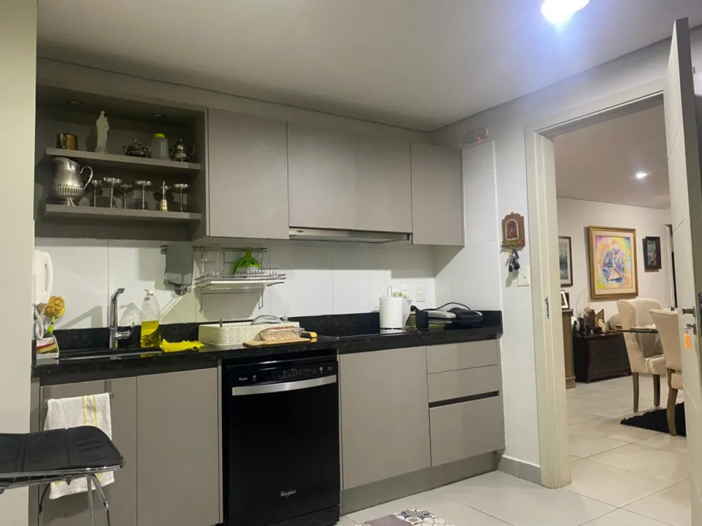 DEPARTAMENTO AMOBLADO DE 3 DORMITORIOS Y AREA DE SERVICIO — foto 3