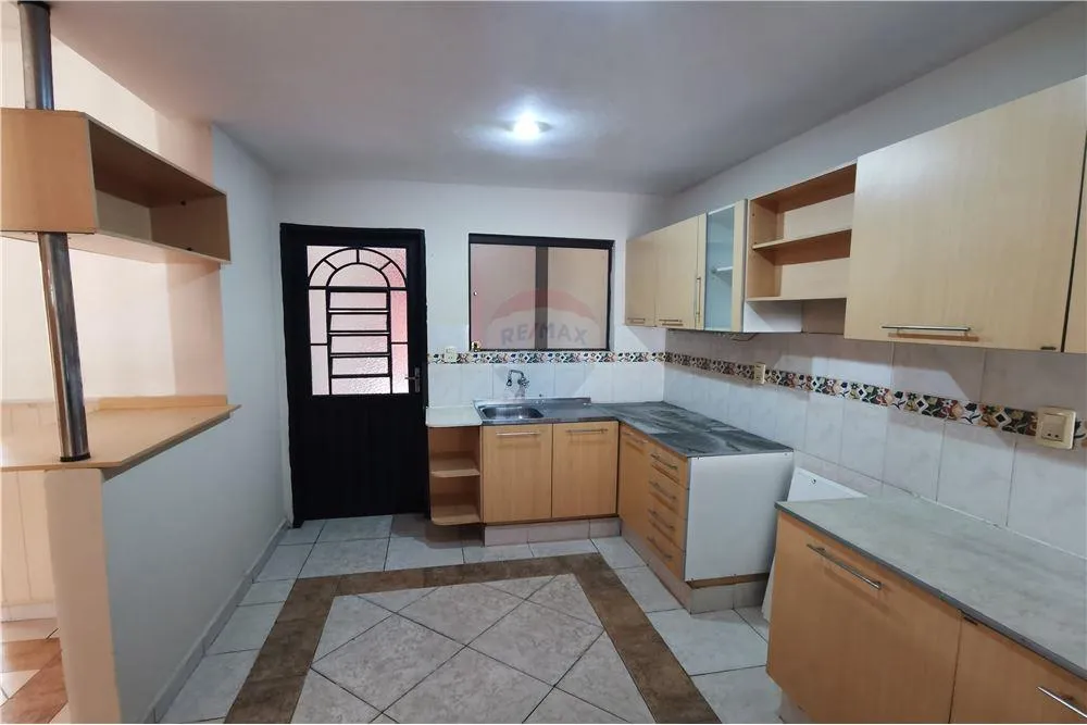 VENDO DUPLEX DE 3 DORMITORIOS ZONA PRIMER PRESIDENTE — foto 2