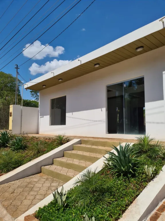 EN VENTA! HERMOSO SALON SOBRE LA RUTA SAN BERNARDINO - ALTOS — foto 3