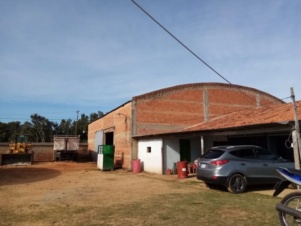 VENDO ARENERA SOBRE RIO PARAGUAY — foto 2