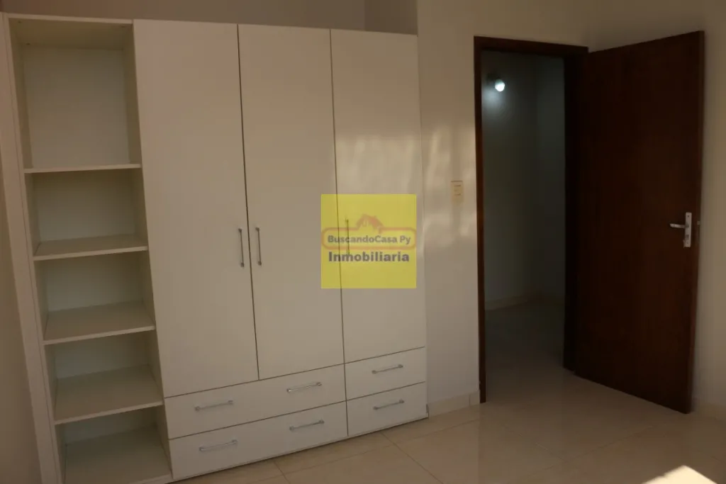 VENDO HERMOSO DUPLEX A ESTRENAR EN LUQUE, BARRIO PRIMAVERA. Y5529. — foto 2