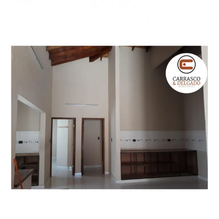 VENDO HERMOSA CASA EN LAMBARE ZONA CANAL 13 — foto 2
