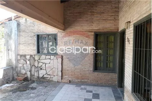 Vendo Casa tipo chalet en Lambaré — foto 2