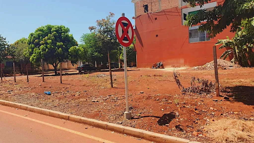 Terrenos contiguos en esquina sobre asfalto - Ciudad del Este Km 7 Barrio Carolin — foto 3