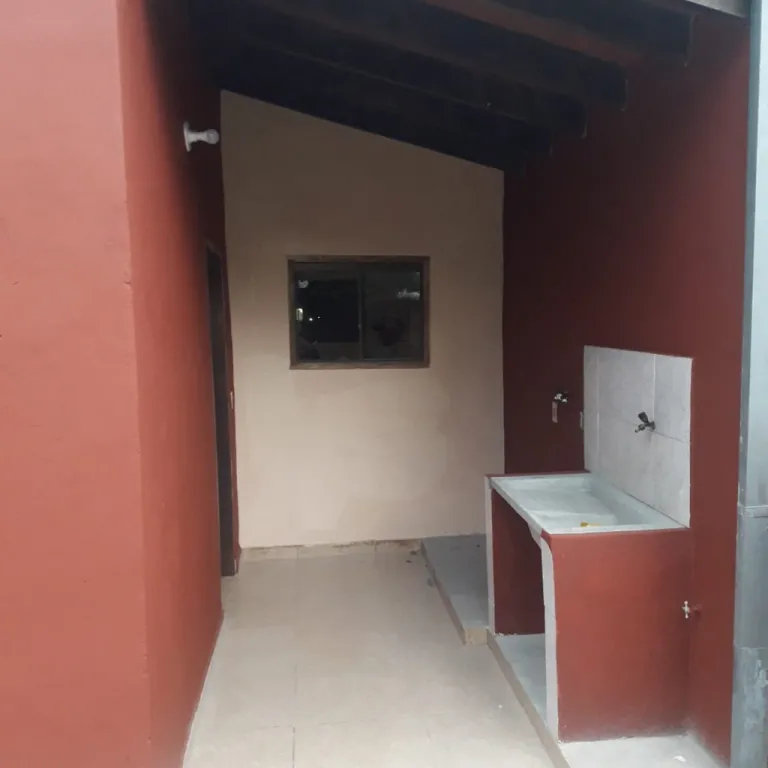 Vendo casa en Ypané (centro mismo) — foto 3