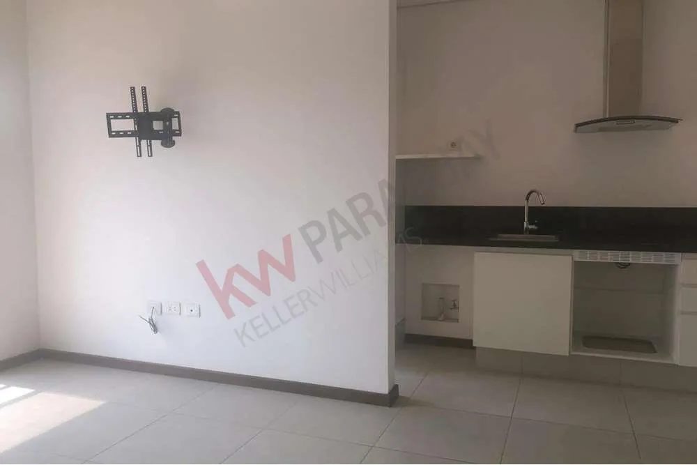 DEPARTAMENTO DE DOS DORMITORIOS DOS BAÑOS Y COCHERA EN VENTA — foto 3