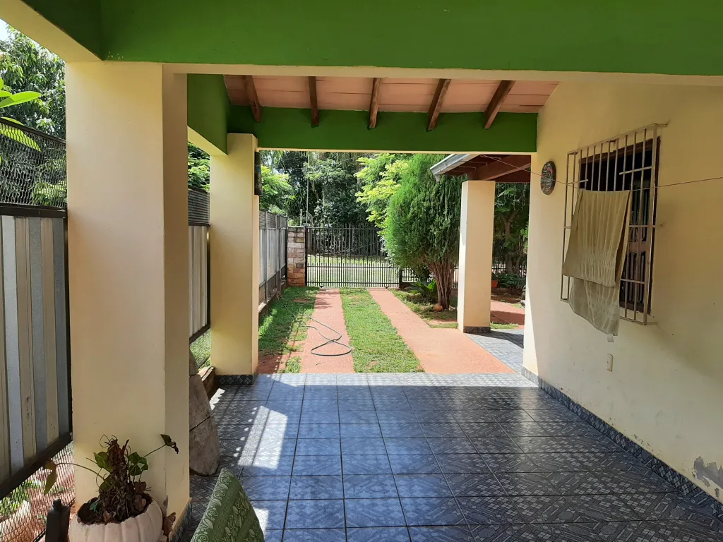 GRAN OFERTA HERMOSA PROPIEDAD EN LUQUE MORA CUE!!! CASA MAS TINGLADO. — foto 3