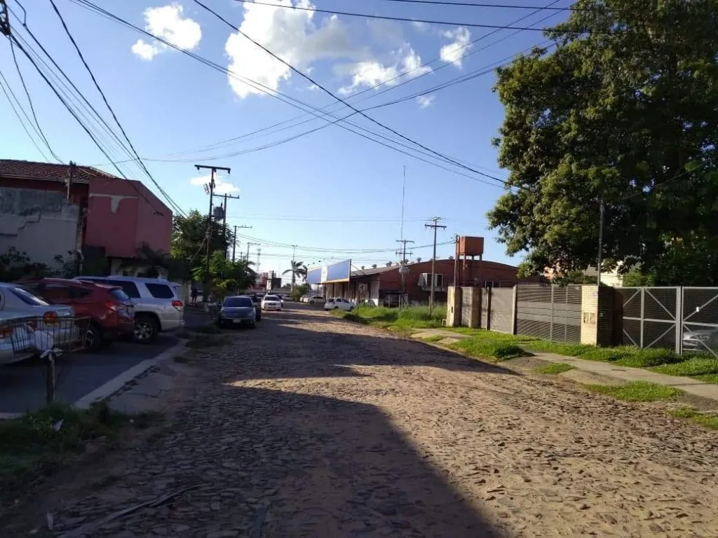 VENDO DÚPLEX EN LOMA PYTA — foto 3