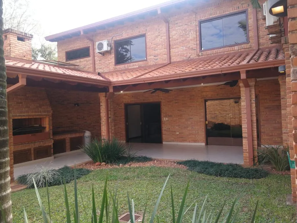 HERMOSA RESIDENCIA - PRIMER PRESIDENTE - JULIO CORREA — foto 2
