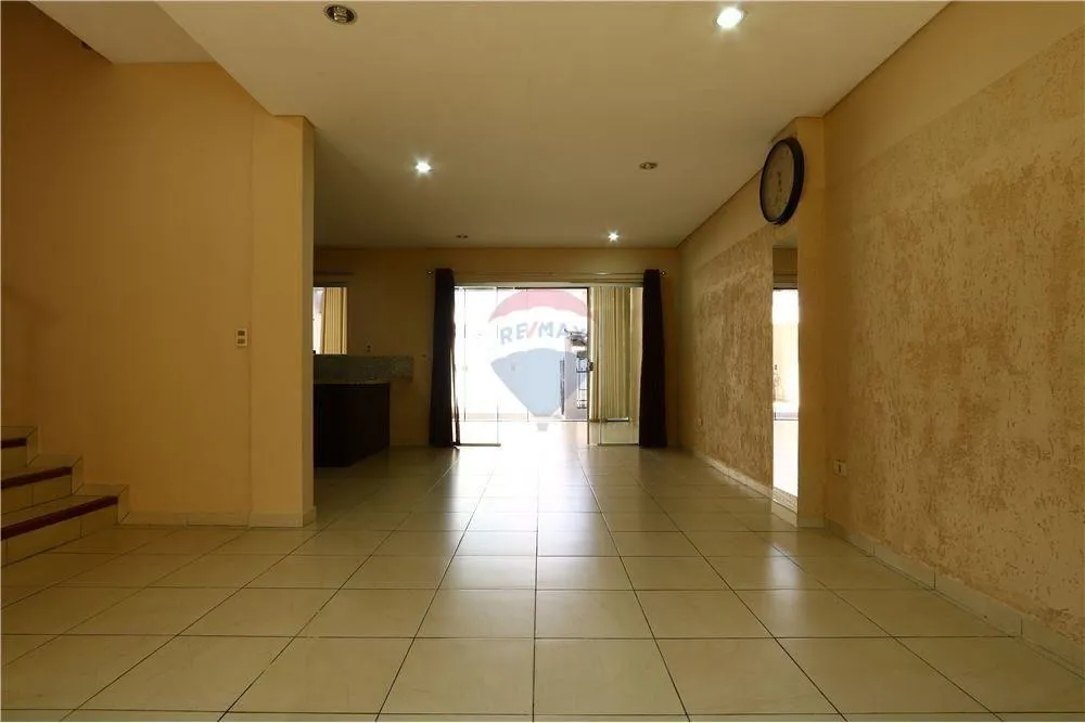 VENDO DUPLEX DE 3 DORMITORIOS EN PINOZA! — foto 2