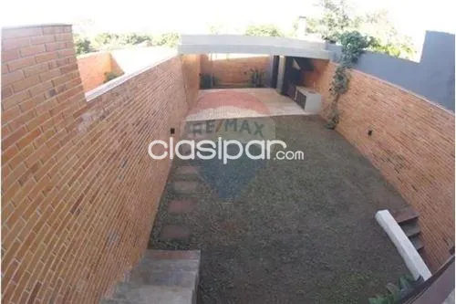 VENDO TRIPLEX A ESTRENAR A 20 MIN DE LA GALERIA - LUQUE LAURELTY — foto 3