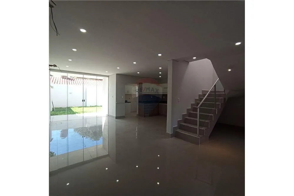 A ESTRENAR EN LUQUE LAURELTY - DUPLEX DE 3 DORMITORIOS — foto 3