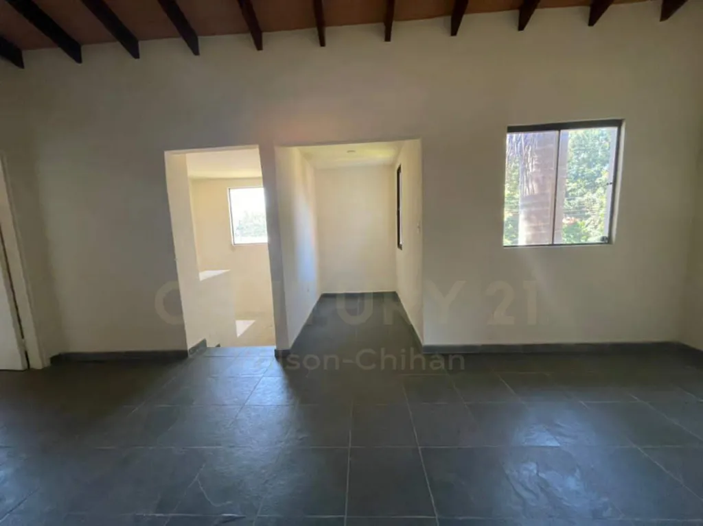 Casa tipo Duplex Amplio en el Barrio Villa Adela de Luque. — foto 3