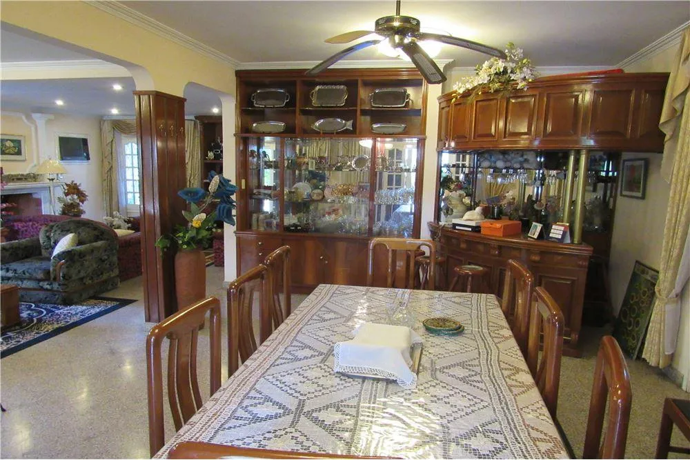 Casa - Venta - imponente Residencia en Fernando de la Mora — foto 3
