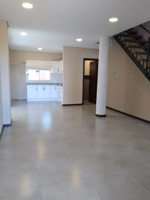 VENDO HERMOSO DÚPLEX A ESTRENAR EN LAMBARÉ!!!! — foto 2