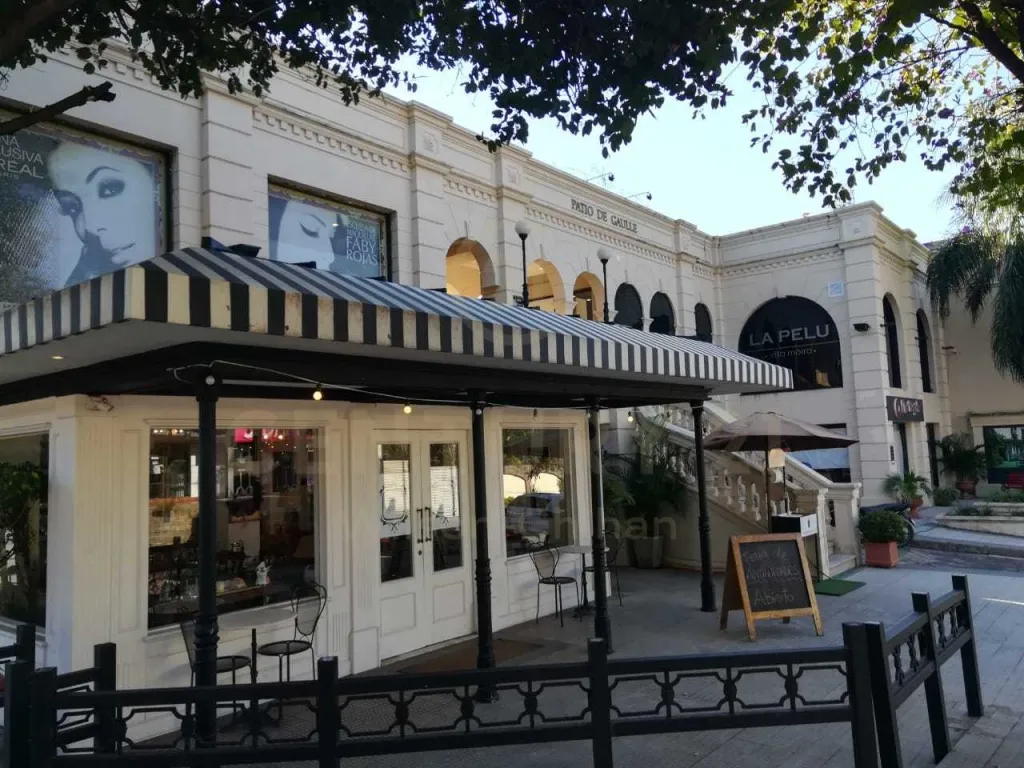 Locales en Patio de Gaulle - Recoleta — foto 2