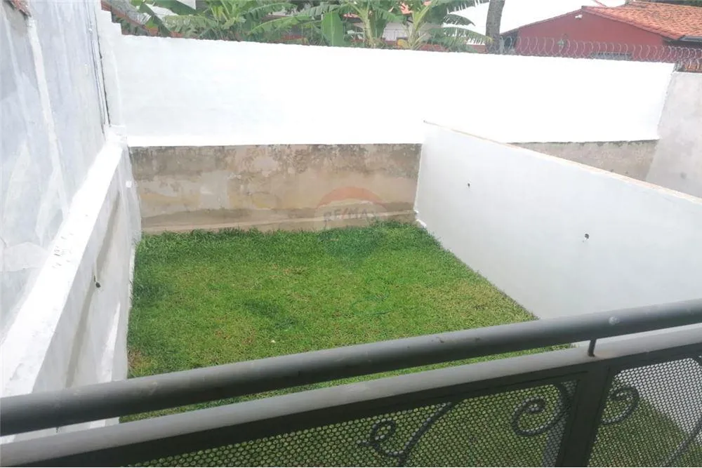 VENDO DUPLEX A ESTRENAR DE 3 DORMITORIOS CON PATIO EN LAMBARE ZONA CARRETERA LOPEZ — foto 2