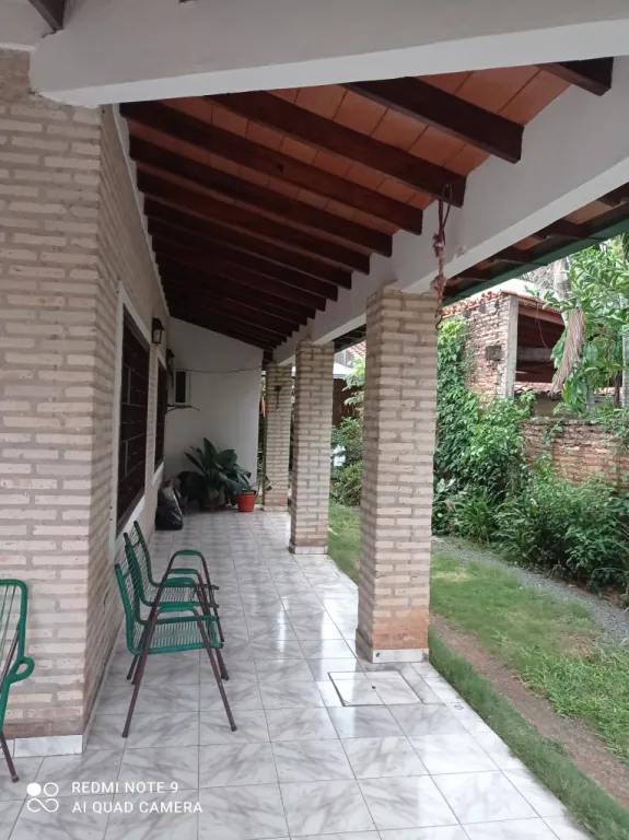Vendo casa familiar en Lambaré, zona Century Plaza — foto 3