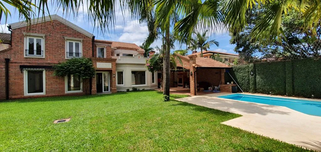 HERMOSA CASA A ESTRENAR BO. MCAL ESTIGARRIBIA — foto 2