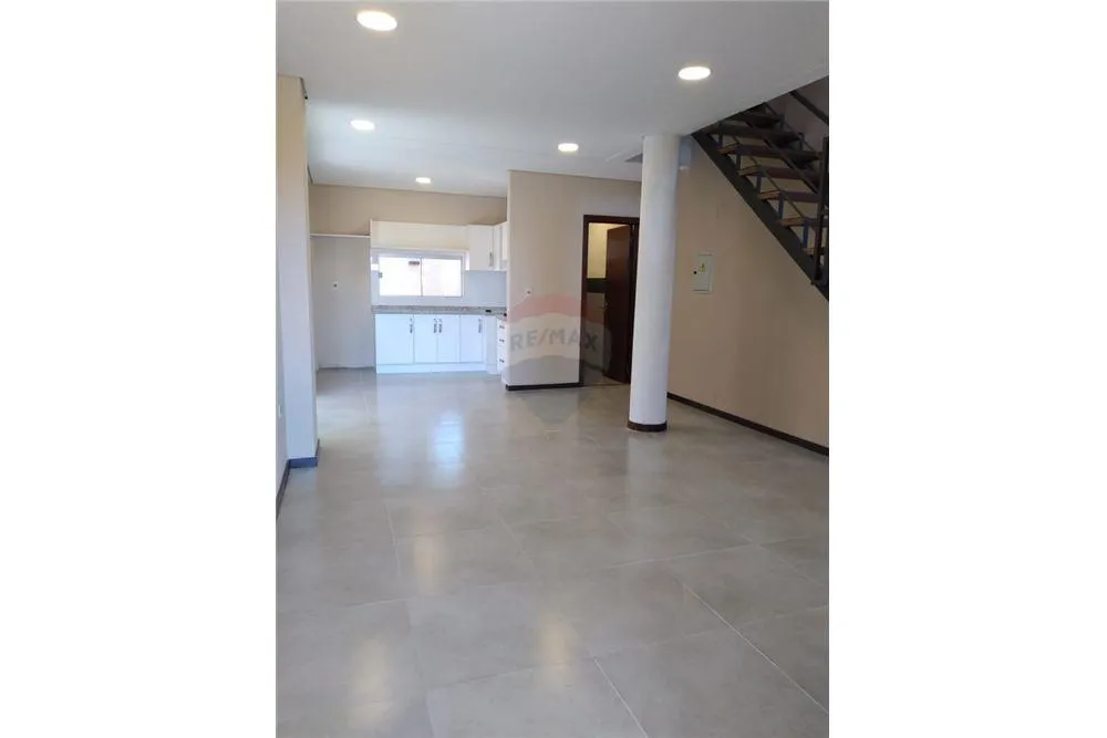VENDO DUPLEX A ESTRENAR CON PATIO EN LAMBARE ZONA AVDA CERRO LAMBARE — foto 2