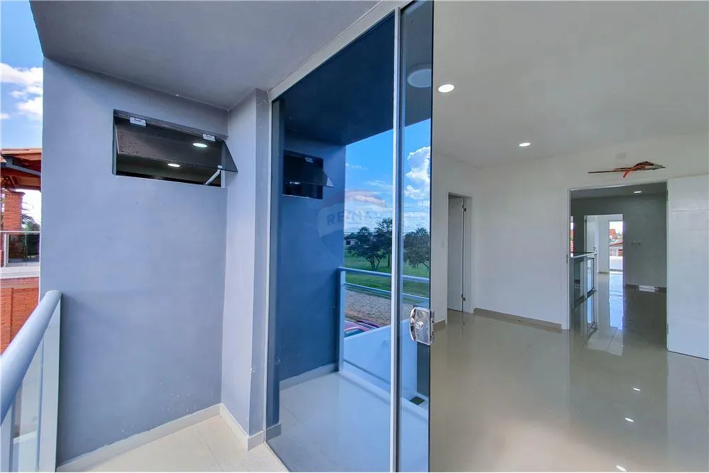 VENDO DUPLEX A ESTRENAR CON PATIO EN BARRIO CERRADO - LIMPIO — foto 3