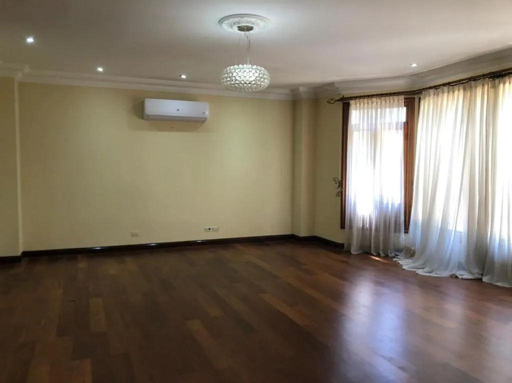 HERMOSA RESIDENCIA ESTILO TOSCANO BO. MCAL. ESTIGARRIBIA — foto 2