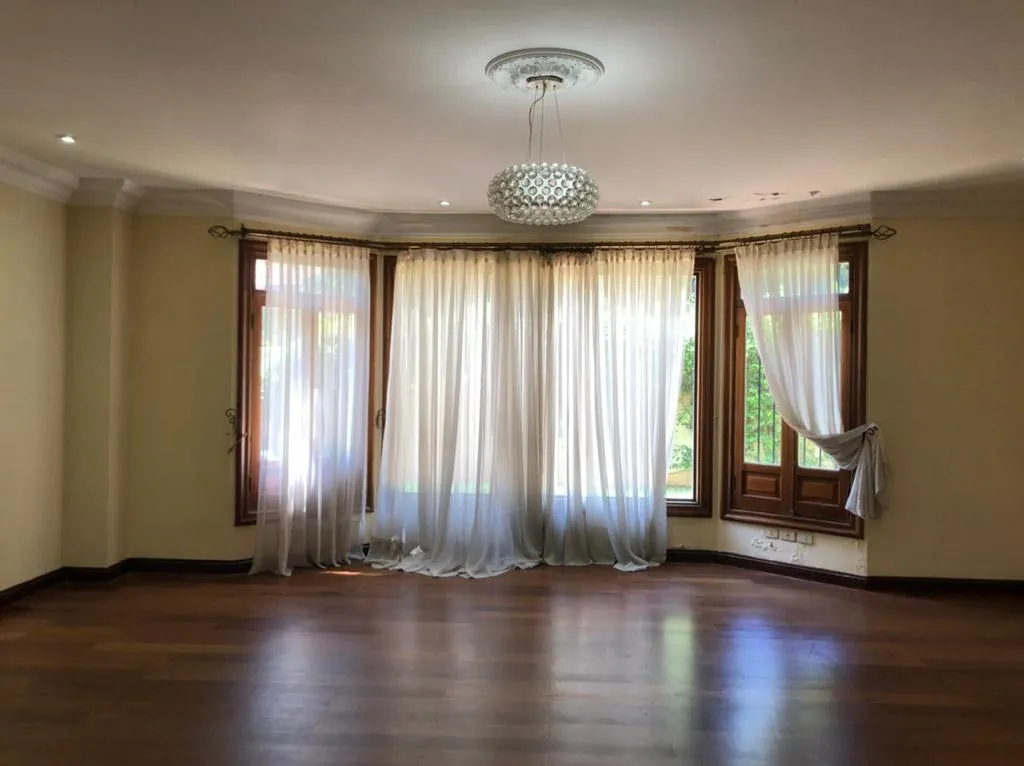 HERMOSA RESIDENCIA ESTILO TOSCANO BO. MCAL. ESTIGARRIBIA — foto 3
