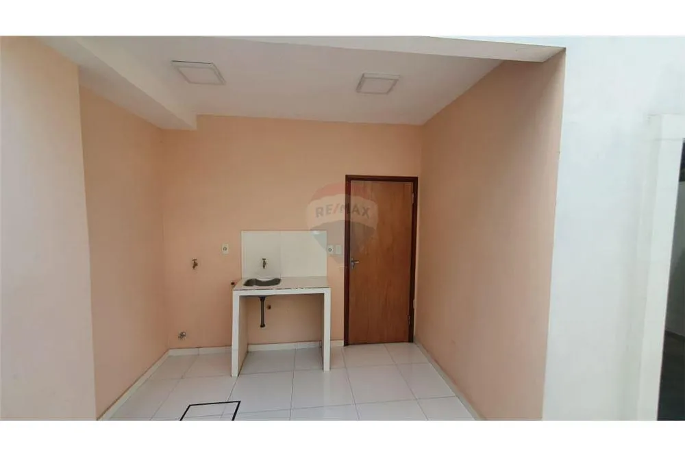 VENDO DUPLEX A ESTRENAR DE 3 DORMITORIOS EN LUQUE ZONA SUPERMERCADO LOS JARDINES — foto 3